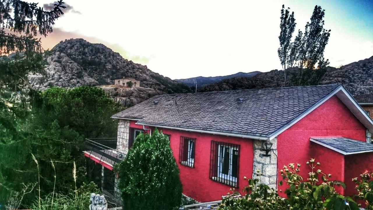 Piedra Libre Apartamentos Manzanares El Real Ngoại thất bức ảnh
