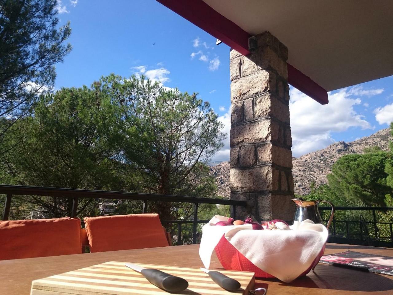 Piedra Libre Apartamentos Manzanares El Real Ngoại thất bức ảnh