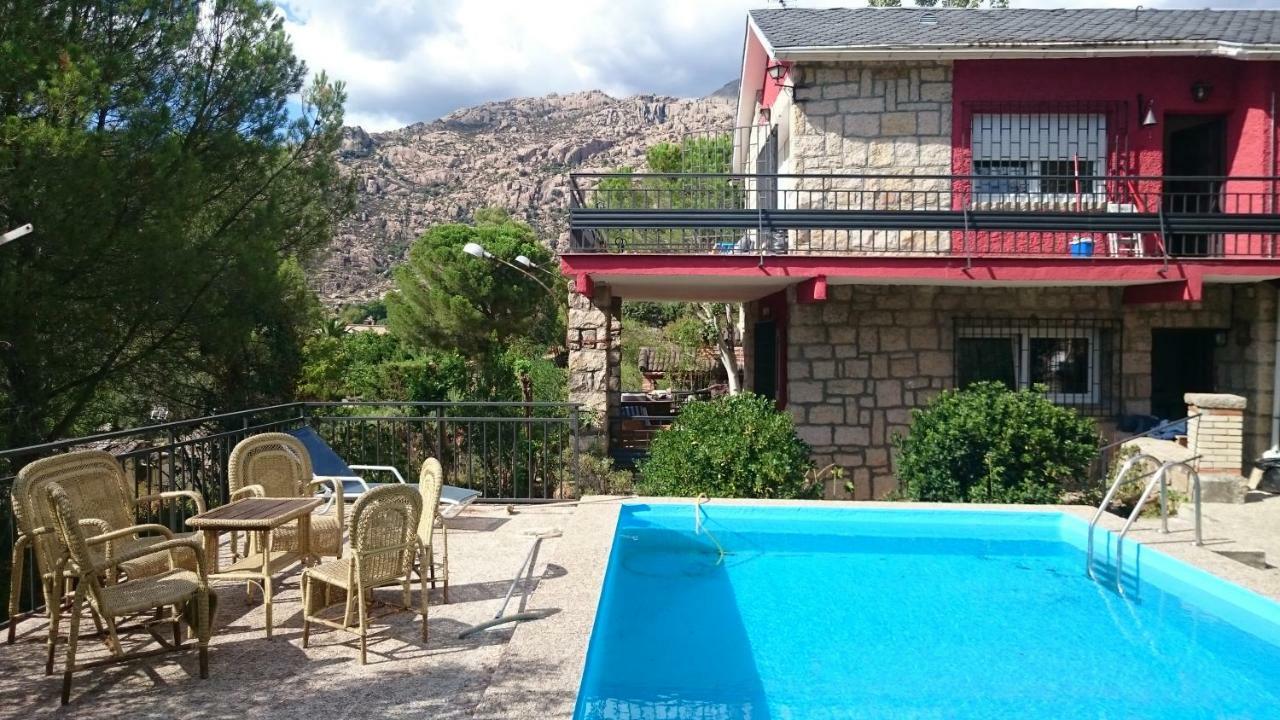 Piedra Libre Apartamentos Manzanares El Real Ngoại thất bức ảnh