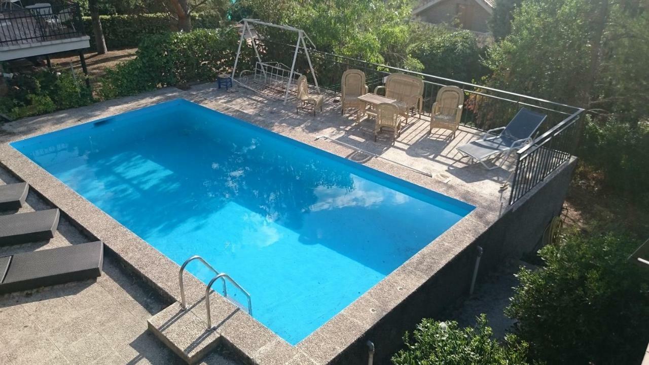 Piedra Libre Apartamentos Manzanares El Real Ngoại thất bức ảnh